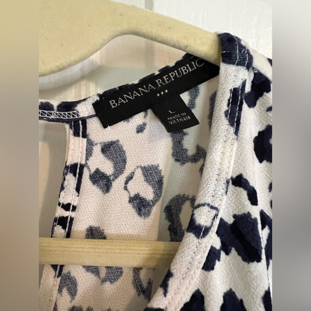 💙 4 for $40 💙 Banana Republic Leopard Print Crisscross Back Midi Dress - Picture 2 of 9